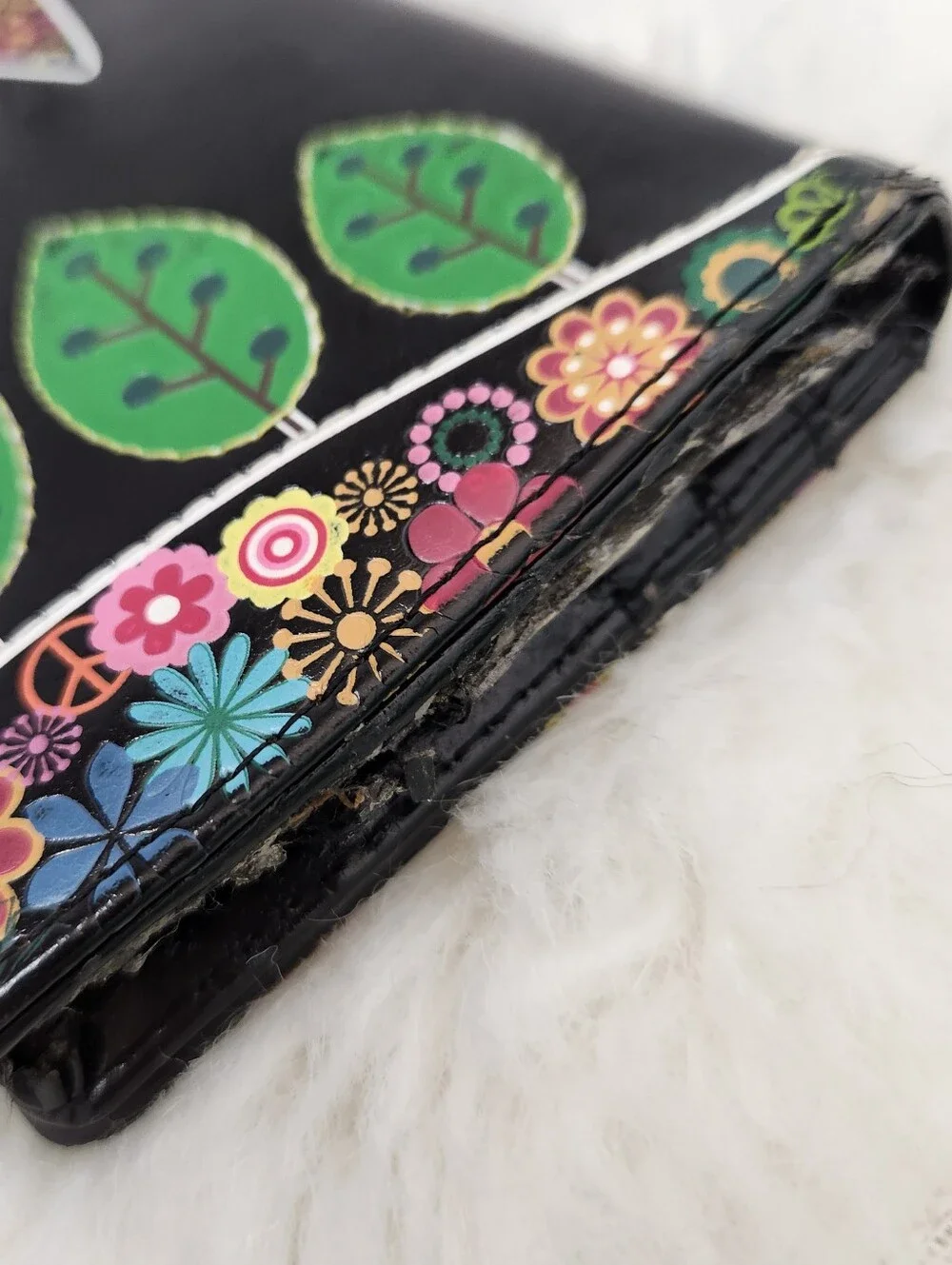 Shag Wear Canada Peace Dove Faux Leather Bifold Wallet Snap Black